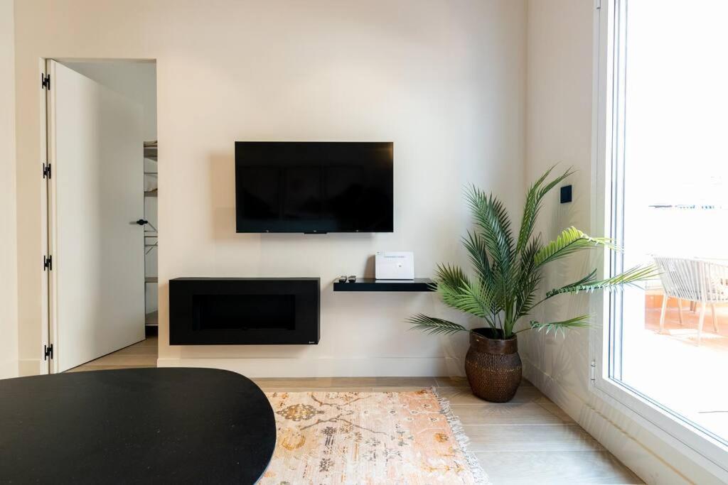 Apartamento Amplio Y Comodo Cerca Plaza Castilla Madrid